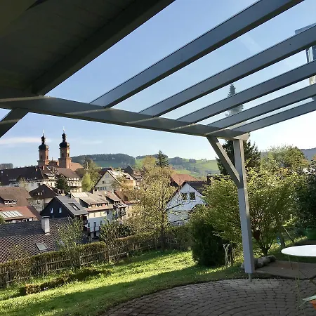 Schwarzwaldmaedel Sankt Peter