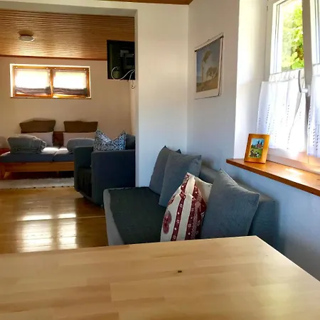 Schwarzwaldmaedel Sankt Peter