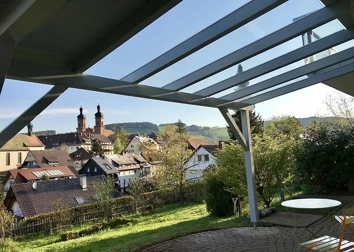 Schwarzwaldmaedel Sankt Peter